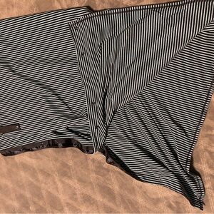 Lululemon Navy/Light Blue Striped Convertible Vinyasa Scarf